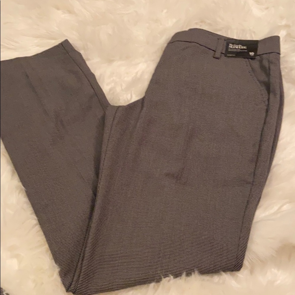 NY & Co The Crosby Slim Leg